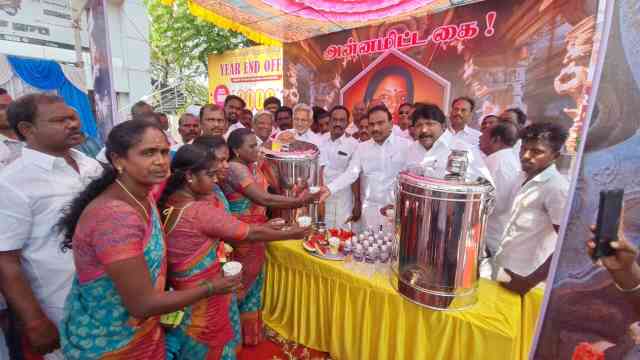 பெரம்பலூரில் கோடை கால தண்ணீர் பந்தல்: தி.மு.க. துணைப்பொதுச் செயலாளர் ஆ.ராசா திறந்து வைந்தார்!