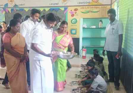தமிழக முதலமைச்சரின் காலை உணவு திட்டம்: பெரம்பலூரில் எம்எல்ஏ பிரபாகரன் தொடங்கி வைத்தார்! 