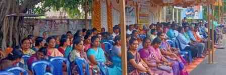 பெரம்பலூர்; ஊதிய விகித குறைபாட்டை நீக்க கோரி ஆசிரியர்கள் உண்ணாவிரதம்!
