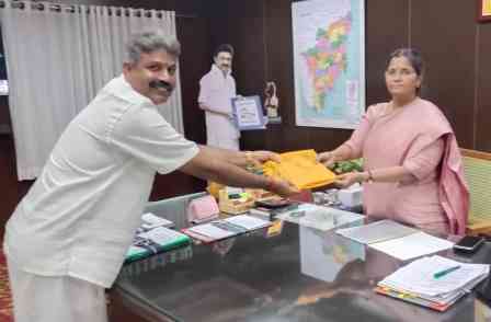 பெரம்பலூர் கலெக்டரிடம், நரிக்குறவர் நல வாரிய உறுப்பினர் சிவக்குமார் கோரிக்கை!