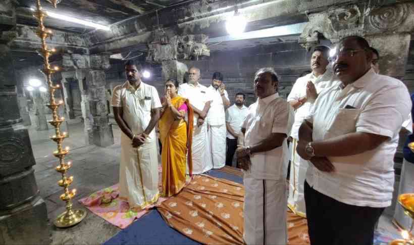 புராதான வாலிகண்டபுரம் வாலீஸ்வரர் திருக்கோவிலில் பன்னாட்டு தொழிலதிபர் டத்தோ பிரகதீஸ்குமார், அமைச்சர் சி.வி.கணேசன் உள்ளிட்டோர் வழிபாடு!