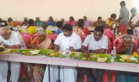 அண்ணா நினைவு தினம்: மதுரகாளியம்மன் கோவிலில் பொது விருந்து; பெரம்பலூர் எம்.எல்.ஏ பிரபாகரன் கலந்து கொண்டார்!