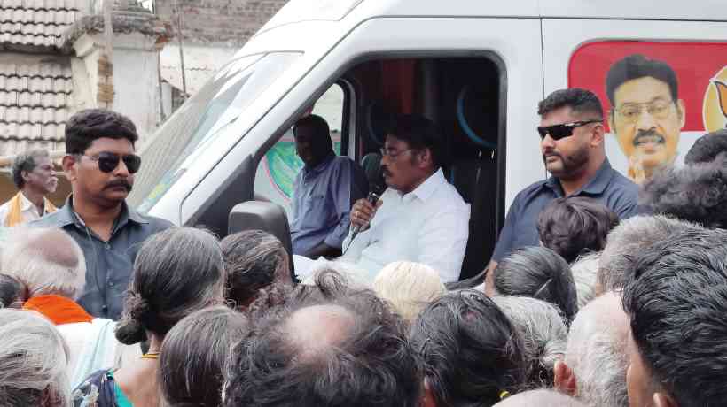 திமுகவிற்கு வாக்களித்து வீணாக்காதீர்கள்: அவர்கள் பாராளுமன்றத்தில் கூச்சல் குழப்பத்தை ஏற்படுத்துவார்கள்: பிரச்சாரத்தில் பாரிவேந்தர் பேச்சு!
