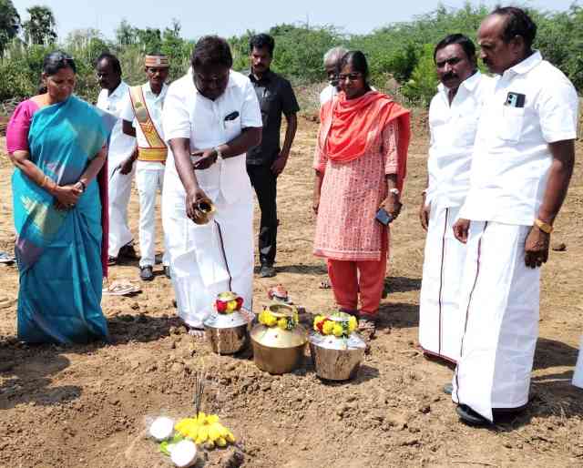 பெரம்பலூர்: வேப்பூர் ஒன்றியத்தில் 3.04 கோடியில் திட்டப் பணிகளுடன், புதிய வழித் தடத்தில் பஸ்சும் போக்குவரத்து அமைச்சர் சிவசங்கர் தொடங்கி வைத்தார்!