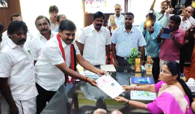 பெரம்பலூர் எம்.பி தொகுதிக்கு திமுக வேட்பாளர் அருண்நேரு வேட்பு மனு தாக்கல்!