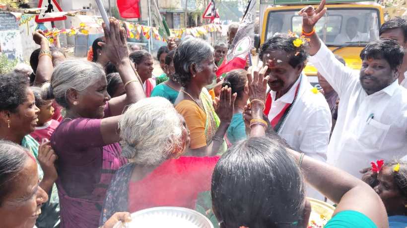 லப்பைக்குடிக்காடு – அரங்கூருக்கும் இடையே வெள்ளாற்றில் பெரிய பாலம் அமைக்கப்படும்: சிதம்பரம் தொகுதி அதிமுக வேட்பாளர் சந்திரகாசன் உறுதி!
