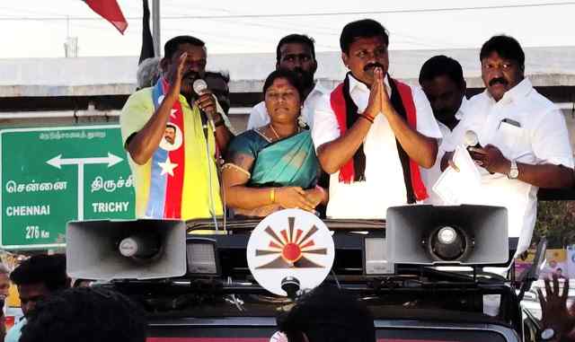 பெரம்பலூர்: நகராட்சியில் திமுக எம்.பி வேட்பாளர் அருண் நேரு கூட்டணி கட்சியினருடன் தேர்தல் பிரச்சாரம் செய்து வாக்குகள் சேகரித்தார்!