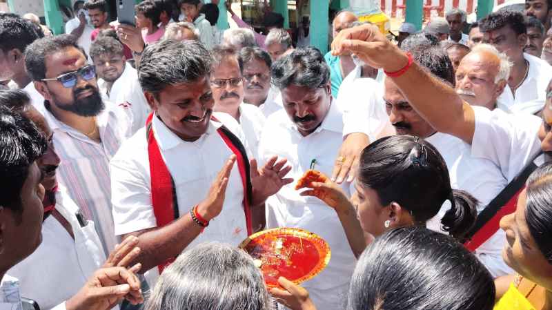 பெரம்பலூர்: ஆலத்தூர் ஒன்றியத்தில் எம்.பி தொகுதி தி.மு.க. வேட்பாளர் அருண்நேரு, தேர்தல் பிரச்சாரம் செய்து வாக்குகள் சேகரிப்பு!