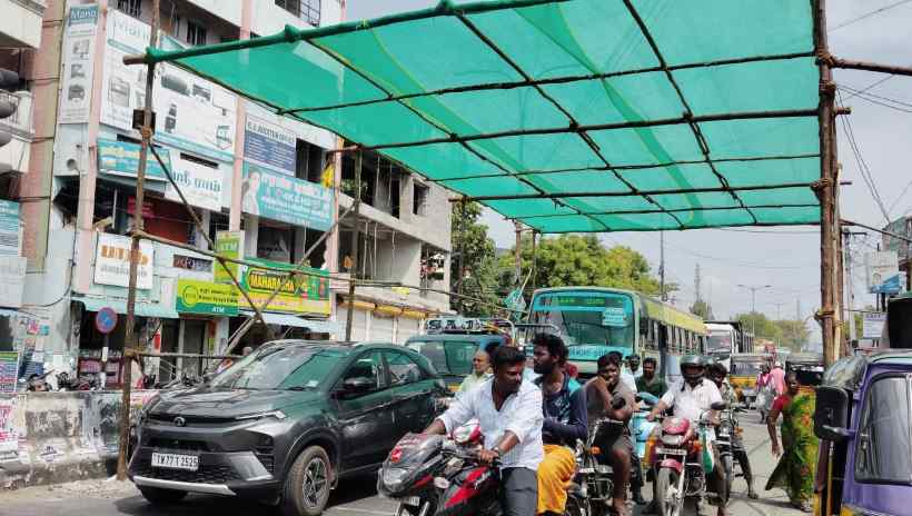 பெரம்பலூரிலும் வாகன ஓட்டிகளுக்கு சிக்னலில் நிழற்பந்தல்!