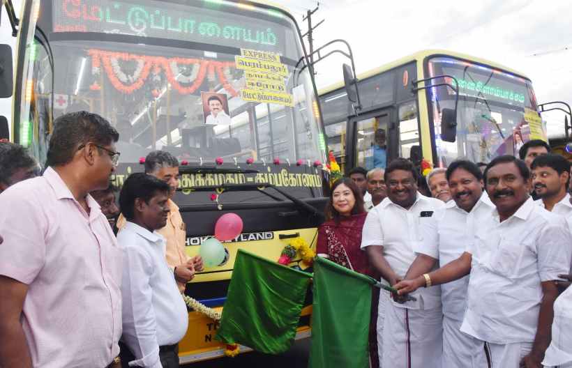 பெரம்பலூர்: புதிய வழித் தடங்களில் 4 பஸ்களை தொடங்கி வைத்தார் போக்குவரத்துறை அமைச்சர் சிவசங்கர்!