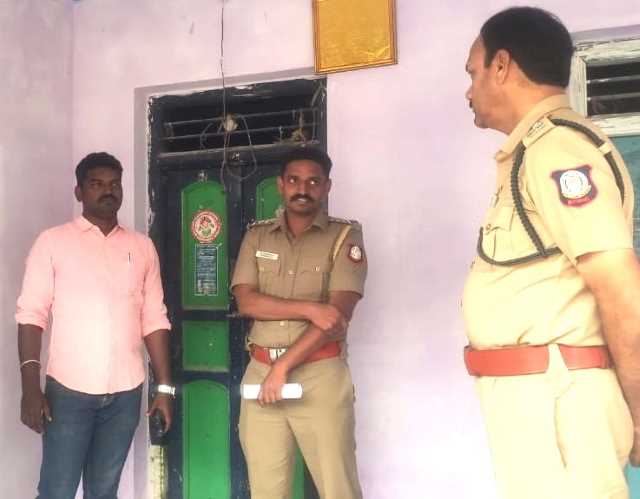 பெரம்பலூர்: குற்றவாளிகள், ரவுடிகள் வீடுகளில் சோதனையில் ஈடுபட்ட போலீசார்!