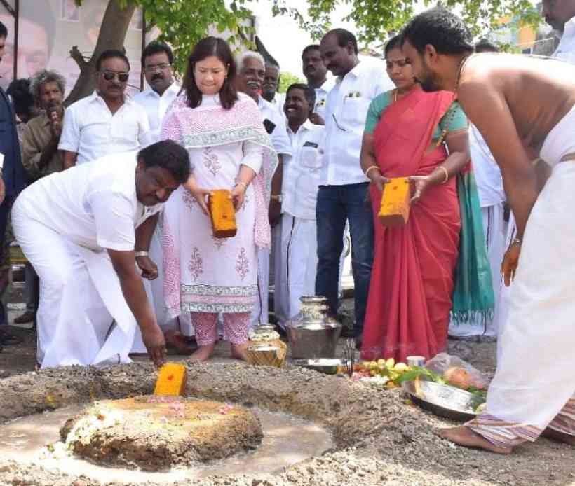 பெரம்பலூர்: ரூ. 2.09 கோடியில் புதிய பணிகளுக்கு அடிக்கல் நாட்டியும், முடிந்த பணிகளை போக்குவரத்துத்துறை அமைச்சர் சிவசங்கர் தொடங்கி வைத்தார்.