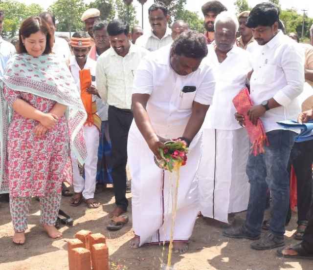 பெரம்பலூர் : ஆலத்தூர் ஒன்றியத்தில், ரூ.4.98 கோடி மதிப்பிலான புதிய திட்டப் பணிகளுக்கு அமைச்சர் சிவசங்கர் அடிக்கல் நாட்டி தொடங்கி வைத்தார்!