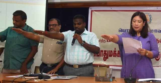 பெரம்பலூர்: பெரியார் பிறந்த நாள்; சமூக நீதி நாள் உறுதிமொழி; கலெக்டர் தலைமையில் அரசு பணியாளர்கள் ஏற்பு!