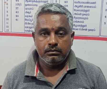 பெரம்பலூர்: அரசு அனுமதியின்றி மணல் கொள்ளையில் ஈடுபட்ட லாரி பறிமுதல்!