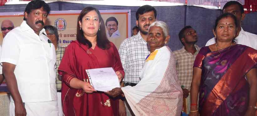 பெரம்பலூர்: சத்திரமனை கிராமத்தில் ரூ.1.95 கோடியிலான நலத்திட்ட உதவிகளை வழங்கினார் கலெக்டர் !