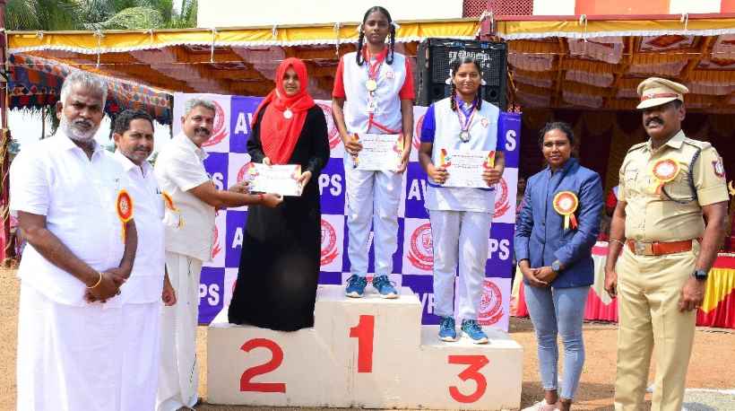 பெரம்பலூர்: ஆல்மைட்டி வித்யாலயா பப்ளிக் பள்ளியின் 10-ம் ஆண்டு விளையாட்டு விழா; போலீஸ் டி.எஸ்.பி. தொடங்கி வைத்தார்!