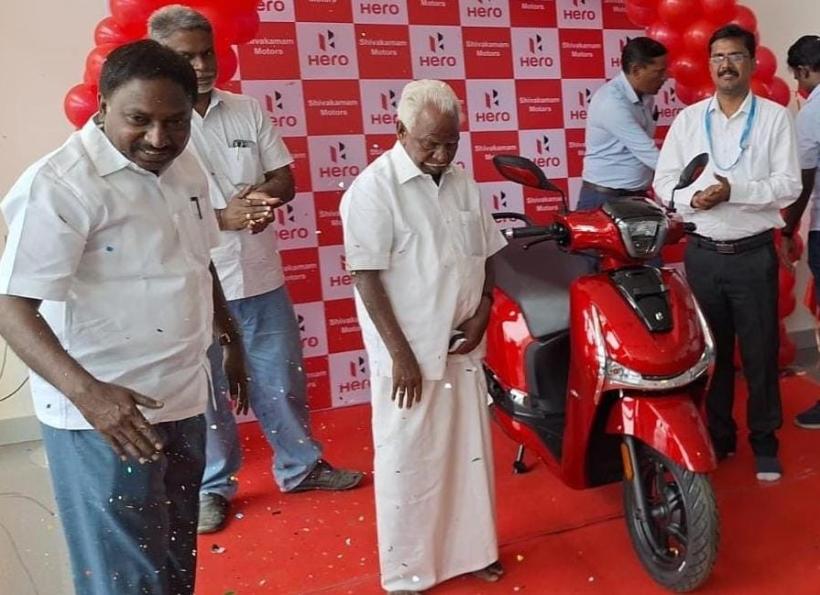 பெரம்பலூர்: ஹீரோ – டெஸ்டினி 125 சிசி புதிய ஸ்கூட்டர் அறிமுக விழா! சிவகாமம் மோட்டார்ஸில் நடந்தது!!