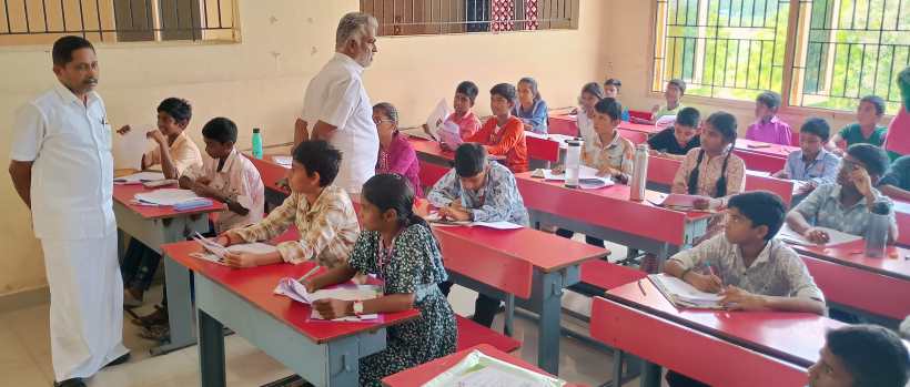 பெரம்பலூர்: சிறுவாச்சூர் ஆல்மைட்டி வித்யாலயா பப்ளிக் பள்ளியில் ஒலிம்பியாட் தேர்வு! 1768 பேர்கள் கலந்து கொண்டனர்!!