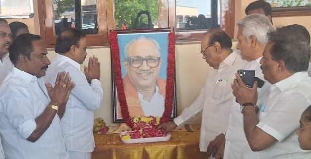 பெரம்பலூர்: பேராசிரியர் க.அன்பழகன் நினைவு தினம்; திமுக துணைப் பொதுச் செயலாளர் ஆ.ராஜா, எம்.பி., மலரஞ்சலி!