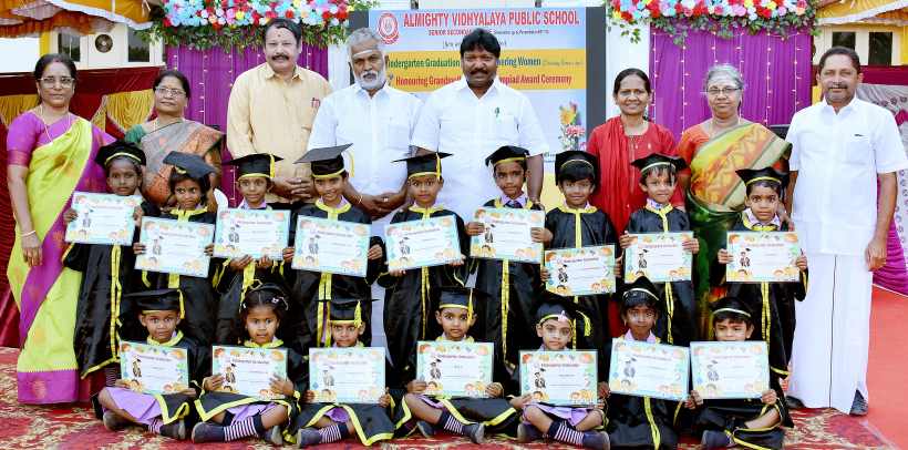 பெரம்பலூர்: சிறுவாச்சூர் ஆல்மைட்டி வித்யாலயா பப்ளிக் பள்ளி முன்மாதிரியாக திகழ்கிறது; பெரம்பலூர் எம்.எல்.ஏ பாராட்டு!