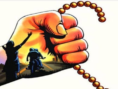பெரம்பலூர்: காற்று வாங்கிய மூதாட்டியிடம் சுவர் ஏறி குதித்து தங்க சங்கிலியை பறித்து சென்ற மர்ம நபர்கள்!