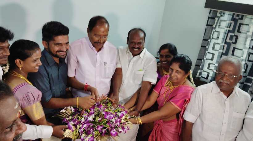 பெரம்பலூர்: என்.கே. கர்ணன், VGM @ வெங்கடாசலம் இல்ல திருமண விழா; முன்னாள் அமைச்சர் தங்கமணி நேரில் வாழ்த்து!