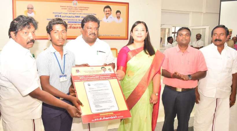 பெரம்பலூர்: ஐடிஐ மாணவர்களுக்கு அப்ரன்டிஸ் பயிற்சியிக்கான ஆணைகளை அமைச்சர் சிவசங்கர் வழங்கினார்!