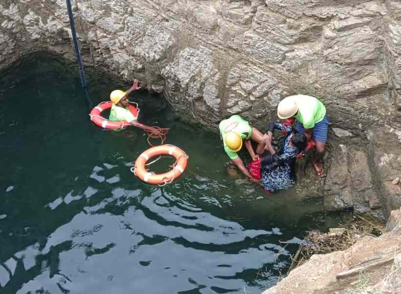 பெரம்பலூர்: பள்ளி மாணவி கிணற்றில் விழுந்து தற்கொலை?! போலீசார் விசாரணை!!