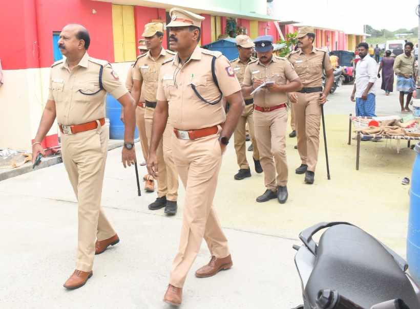 பெரம்பலூர்: ரவுடிகளின் வீடுகளில் போலீசார் அதிரடி சோதனை!